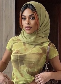 Sara - puta in Riyadh Photo 1 of 5