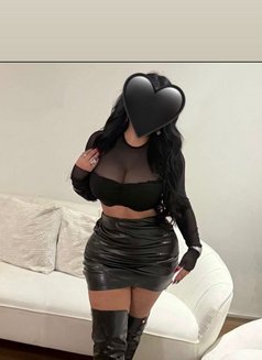 Rawan - escort in Dubai Photo 2 of 3