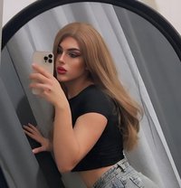 Sara - Acompañantes transexual in Beirut Photo 5 of 9