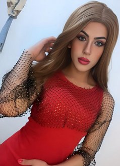 Sara - Transsexual escort in Beirut Photo 9 of 9