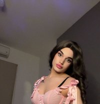 Sara - Transsexual escort in Beirut