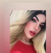 Sara - Transsexual escort in Beirut Photo 2 of 2