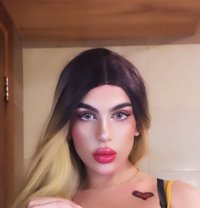 Sara - Transsexual escort in Beirut