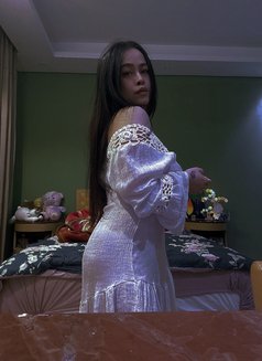 Sara - puta in Al Manama Photo 5 of 6