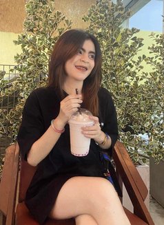 Sara - escort in Al Manama Photo 5 of 6