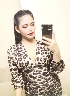 Sara - puta in Gurgaon Photo 2 of 2