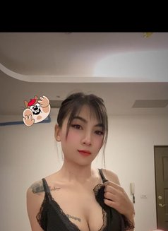 Sara - escort in Gurgaon Photo 2 of 4