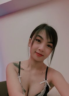 Sara - escort in Gurgaon Photo 3 of 4