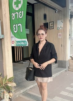 Sara - masseuse in Hat Yai Photo 5 of 6