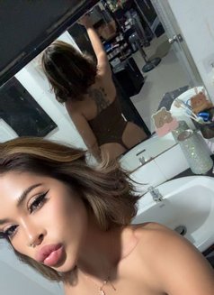 Sara - escort in Phuket Photo 2 of 6