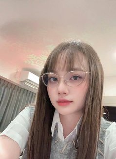 Sara - escort in Tokyo Photo 1 of 15