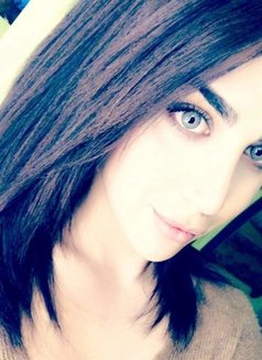 Sara Ts - Transsexual escort in Doha Photo 2 of 8