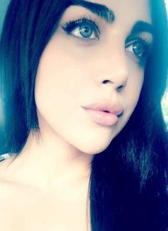 Sara Ts - Transsexual escort in Doha Photo 3 of 8