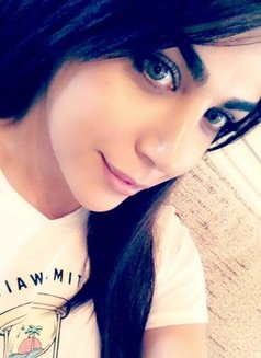 Sara Ts - Transsexual escort in Doha Photo 4 of 8