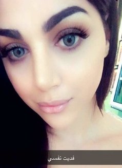 Sara Ts - Transsexual escort in Doha Photo 5 of 8