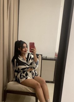 Sara - puta in Dubai Photo 1 of 8