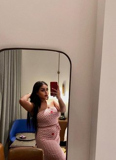 Sara - escort in Dubai Photo 9 of 9