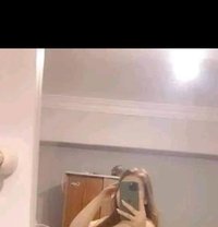 Sara - escort in Muscat