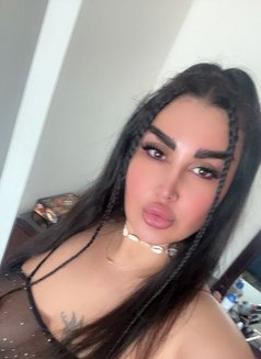 Sara - escort in Muscat Photo 1 of 5