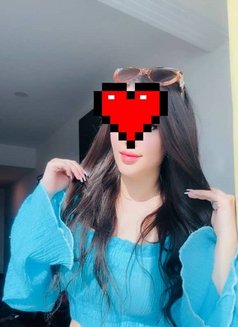 Sara - puta in Muscat Photo 3 of 5