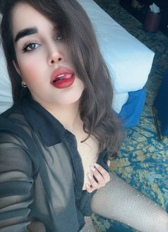 Sara - puta in Muscat Photo 5 of 5