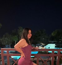 Sara - escort in Muscat Photo 1 of 8