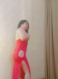 Sara - escort in Muscat Photo 7 of 8