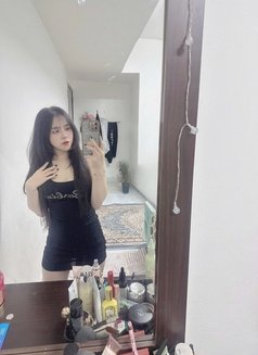 sara - escort in Jeddah Photo 5 of 7