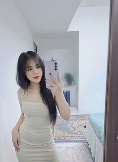 sara - escort in Jeddah Photo 7 of 7