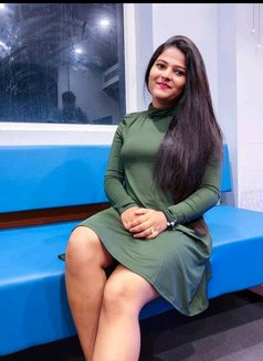 Sara Vip Hi Profile Call Girls - puta in Maldives Photo 2 of 3