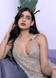Sara with bigg dick - Acompañantes transexual in New Delhi Photo 23 of 30