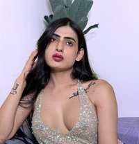 Sara with bigg dick - Transsexual escort in New Delhi
