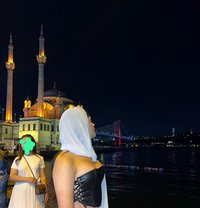 Sara Young Latina Versatile - Transsexual escort in İstanbul