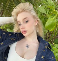 Sarah 20 Yo From Russia - puta in Dubai Photo 13 of 13