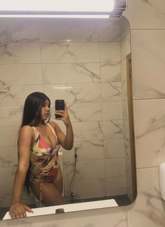 Sarah - escort in Yokohama Photo 2 of 2