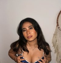 Sarah Bali - puta in Bali