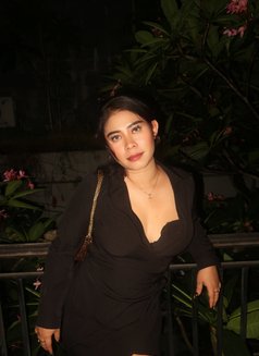 Sarah Bae - puta in Singapore Photo 14 of 14