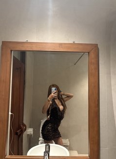 Sarah Bluee - Transsexual escort in Bali Photo 5 of 6