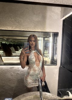 Sarah Bluee - Transsexual escort in Bali Photo 6 of 6