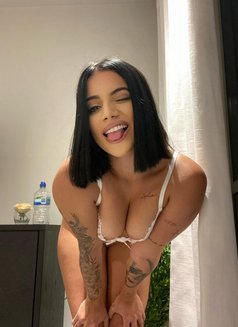Sarah - escort in Dubai Photo 5 of 16