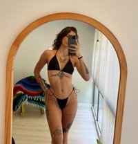 Sarah - escort in Southampton