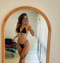 Sarah - escort in Southampton