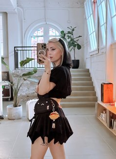 Sarah - escort in Copenhagen Photo 5 of 6