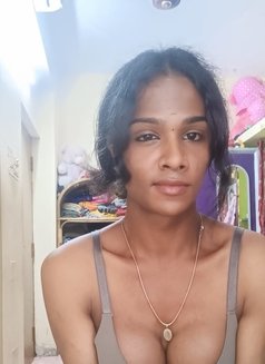 Sarah - dusky tamil Shemale - Acompañantes transexual in Chennai Photo 4 of 6