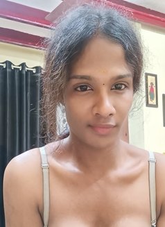 Sarah - dusky tamil Shemale - Acompañantes transexual in Chennai Photo 6 of 6