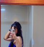 Sarah - puta in Dubai Photo 1 of 5