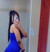 Sarah - puta in Dubai