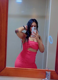 Sarah - escort in Dubai Photo 11 of 16