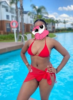 Sarah, Erotic Service Specialist - puta in Chandigarh Photo 2 of 3