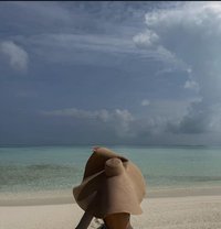 Sarah - escort in Al Ain